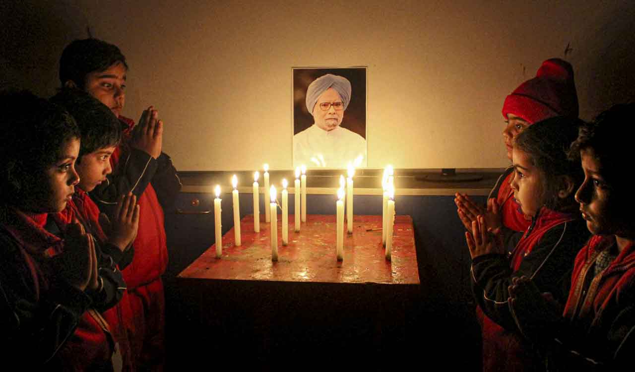 Centre likely to build memorial to Manmohan Singh in New Delhi