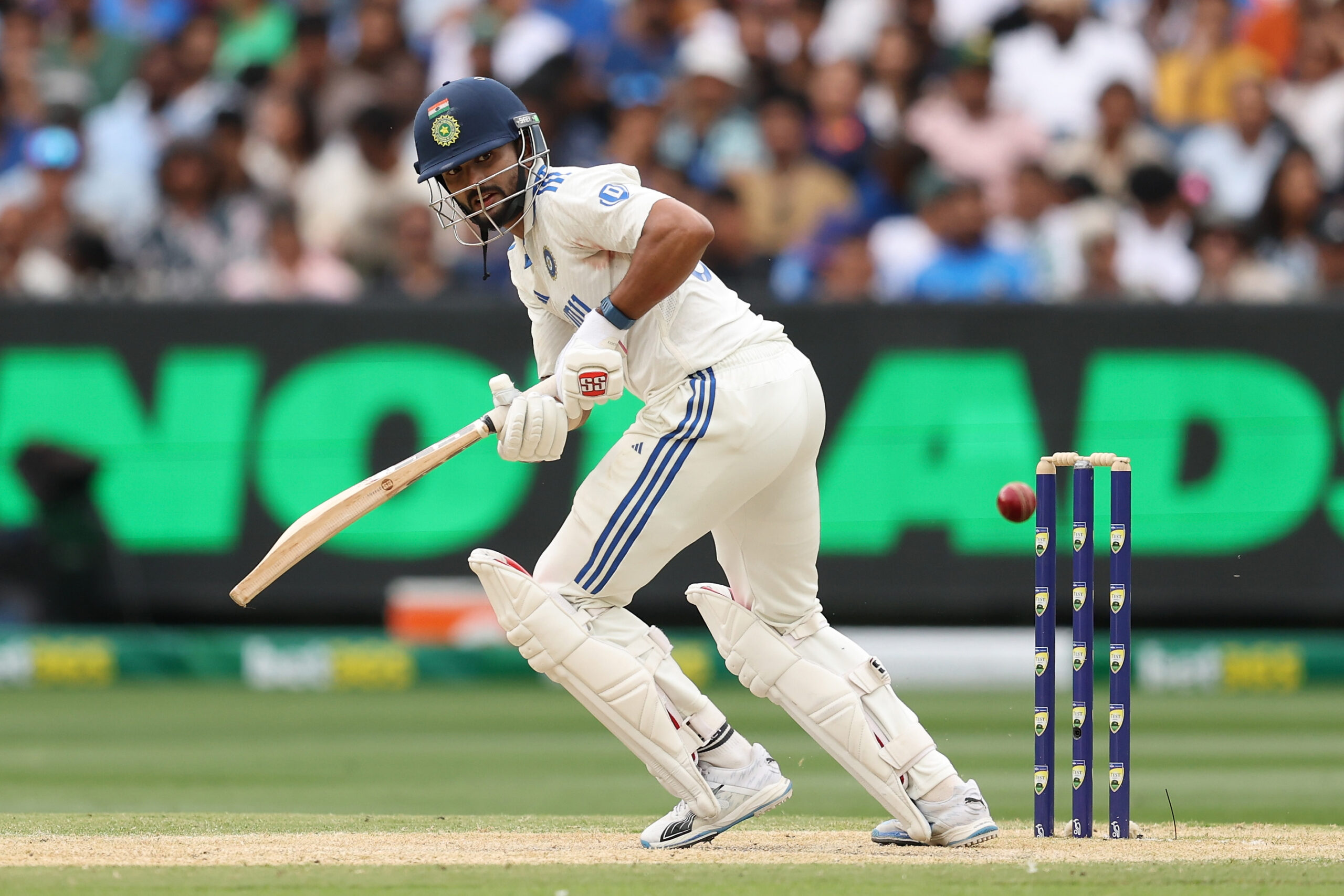 India reach 326/7 at tea on Day 3 at MCG