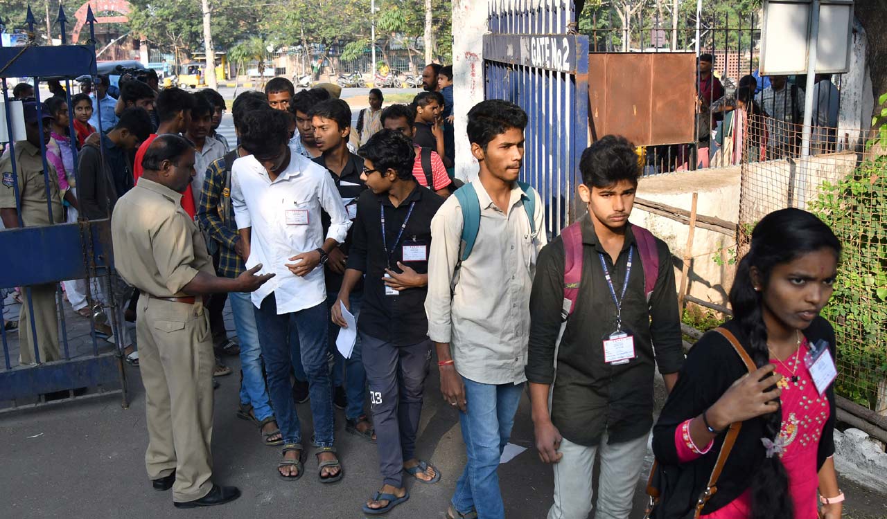 Telangana Group – II exam tests aspirants’ Oscar knowledge