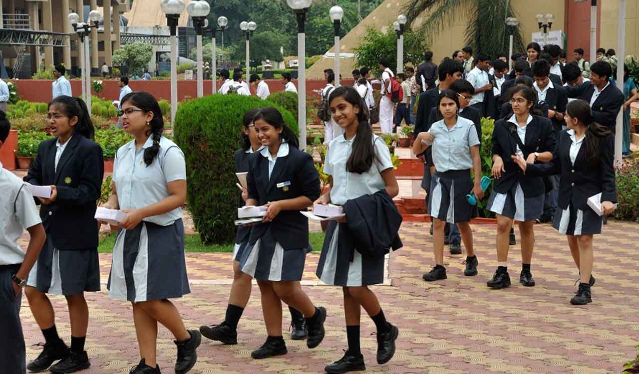 Telangana private schools seek 15% fee hike annually