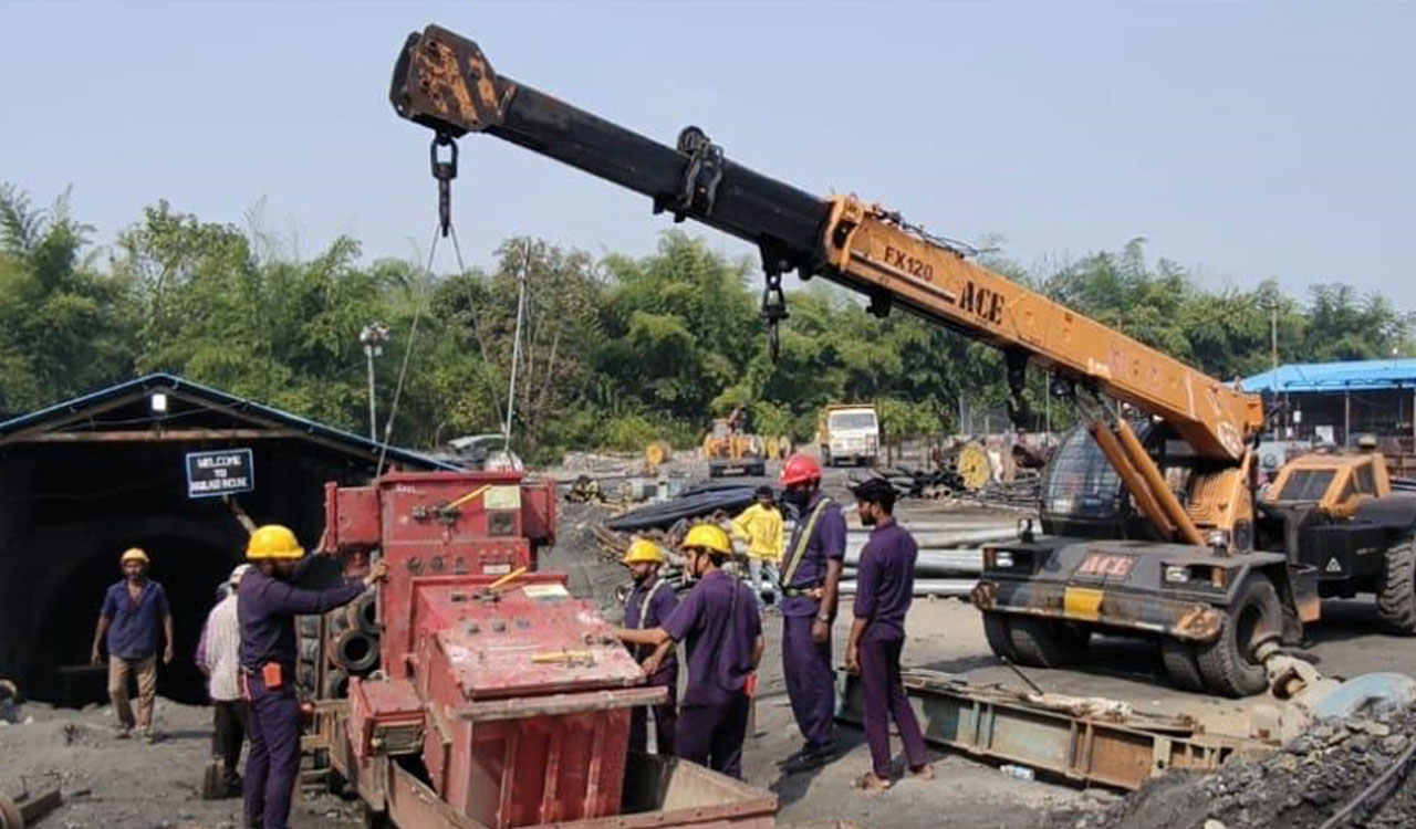 Telangana: Coal production hit as water fissure develops in SCCL’s underground mine at Manugur