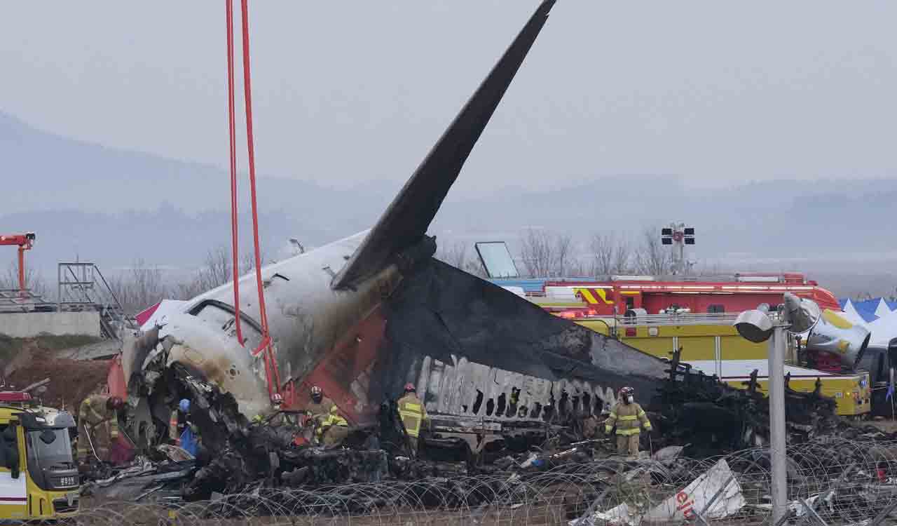 South Korea struggles to determine what led to plane crash