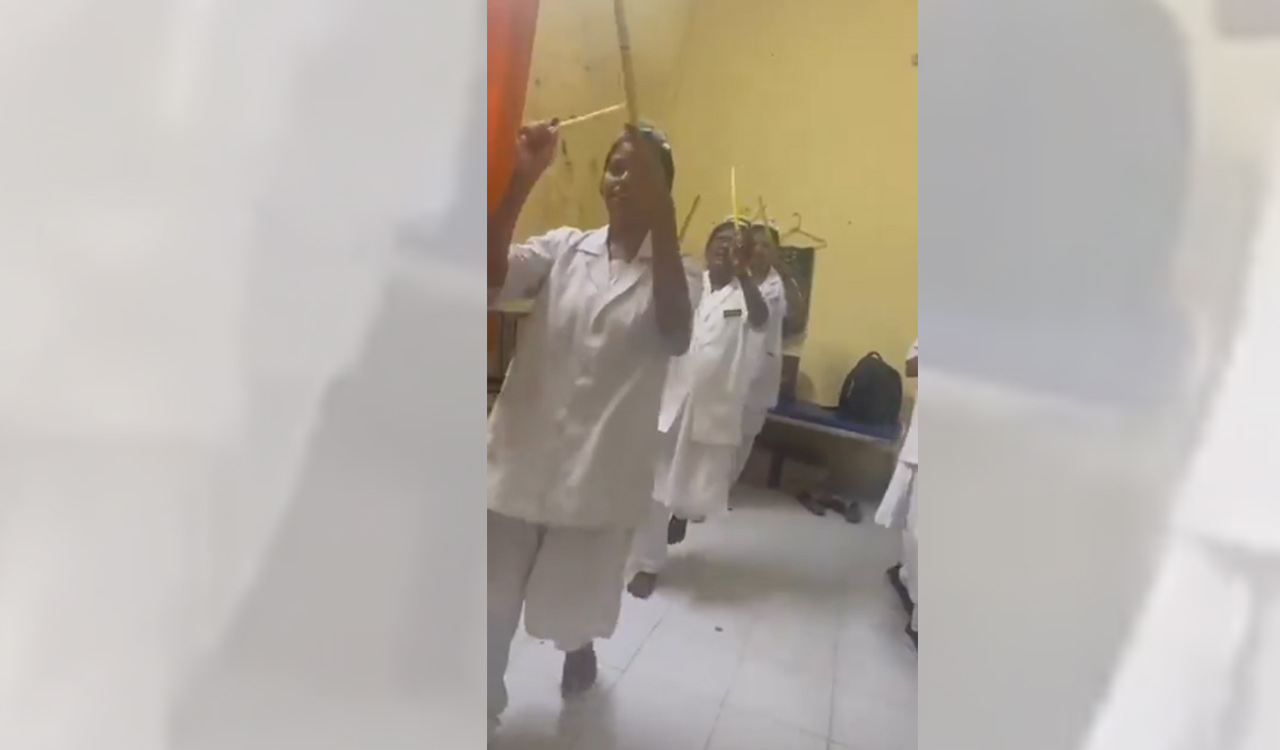 Telangana: Nursing staff dance during Christmas celebrations in Jagtial hospital, face enquiry