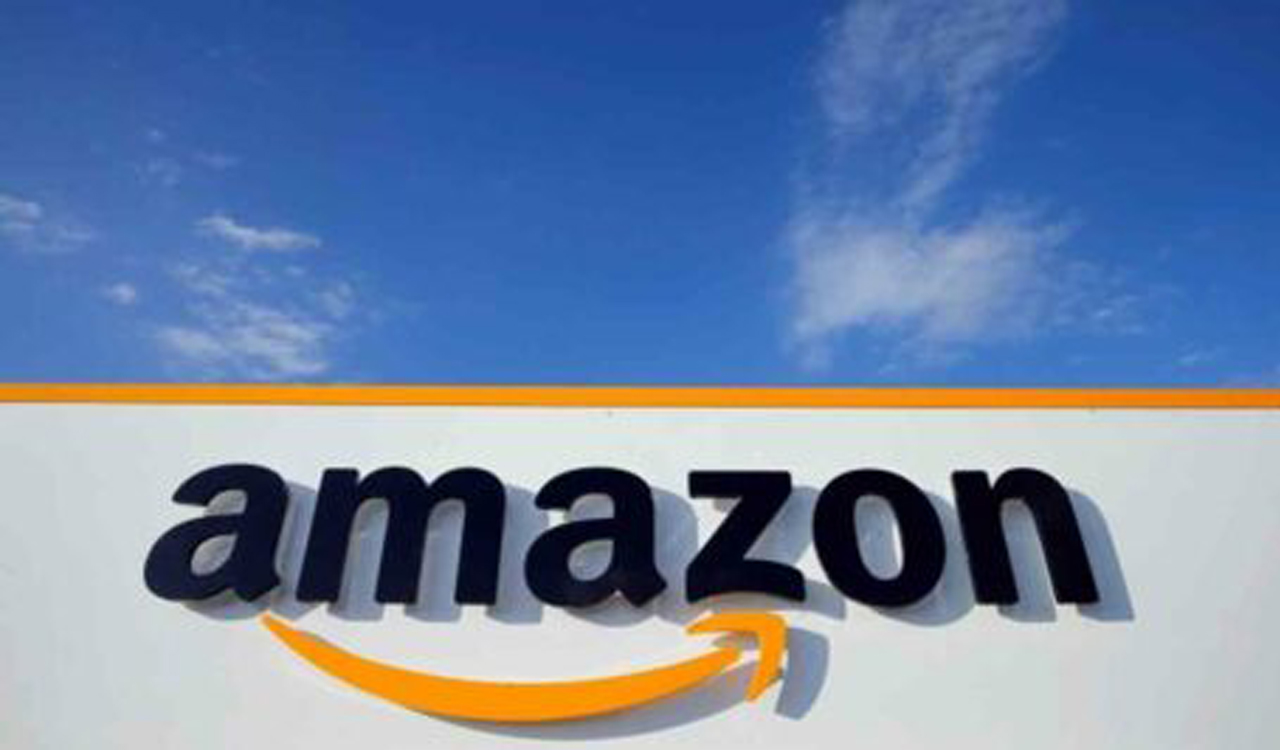 Amazon sells its 4% stake in Shoppers Stop for Rs 276 crore