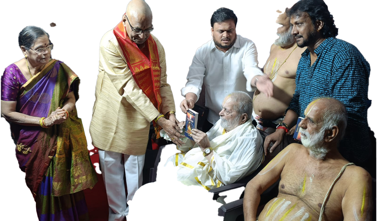 Hyderabad: Veteran Journalist MVR Sastry dedicates his book to Chilkur Balaji