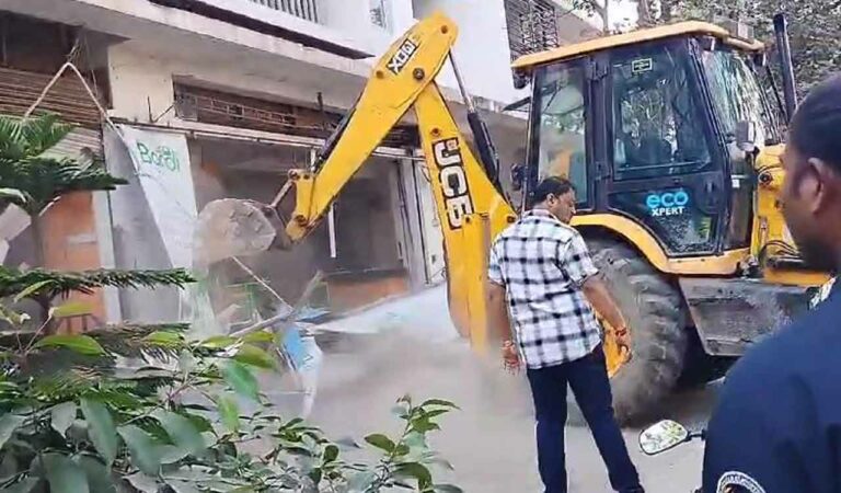 The apartment complex residents complained about the high-handed behavior of the HYDRAA officials, as they refused to even listen to them and went ahead to demolish the structure.
