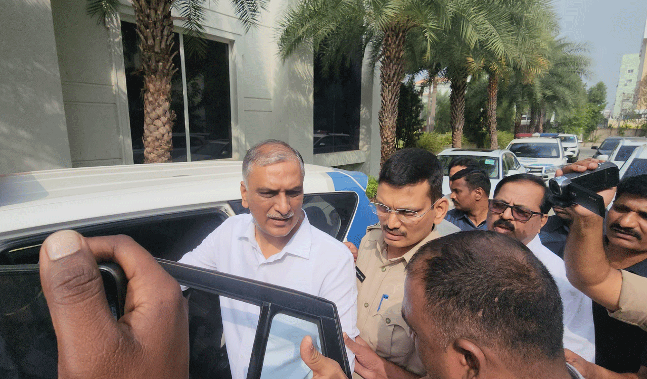 Watch: Harish Rao arrested, shifted to police station while visiting Kaushik Reddy