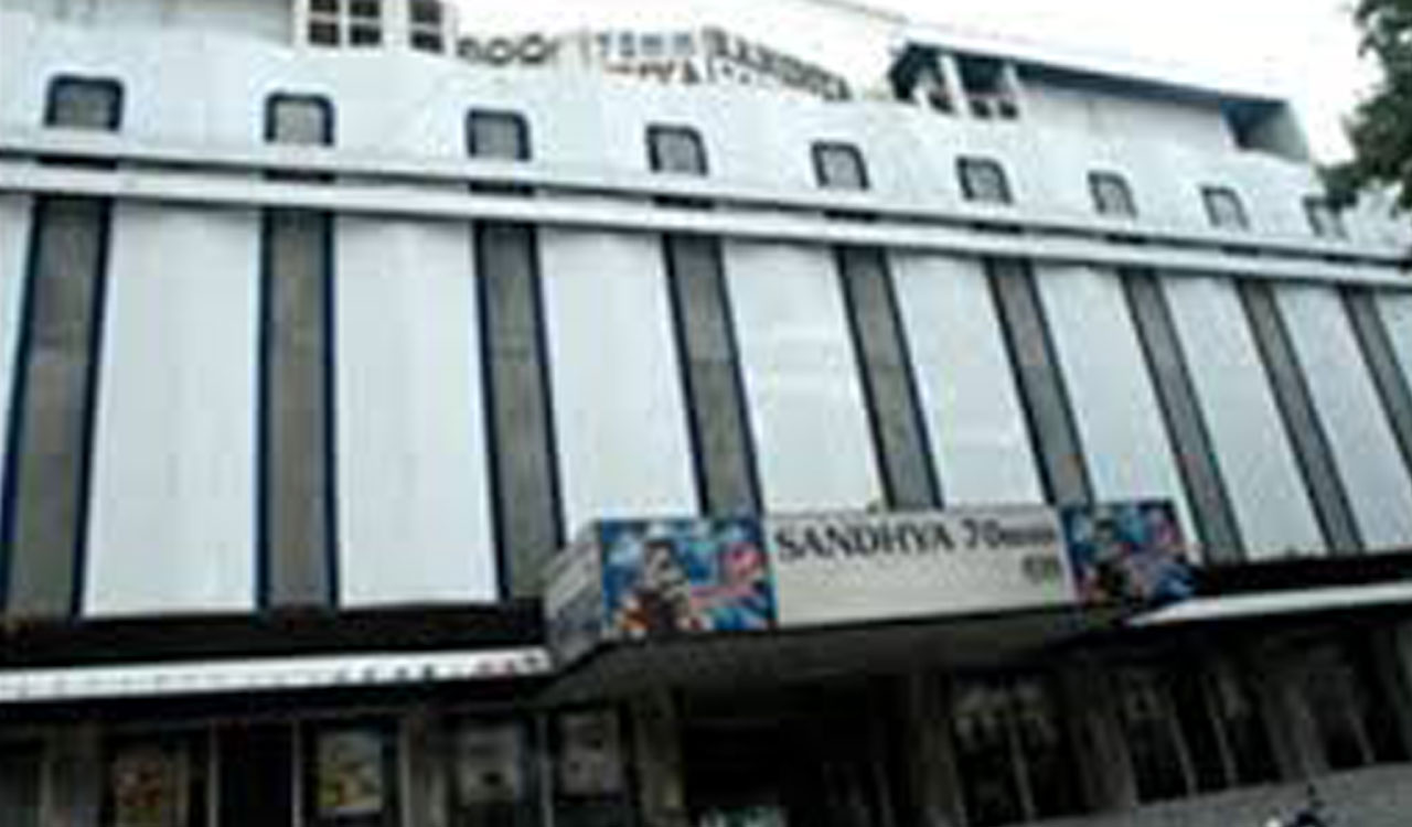 Show cause notice issued to Sandhya theatre management over stampede case