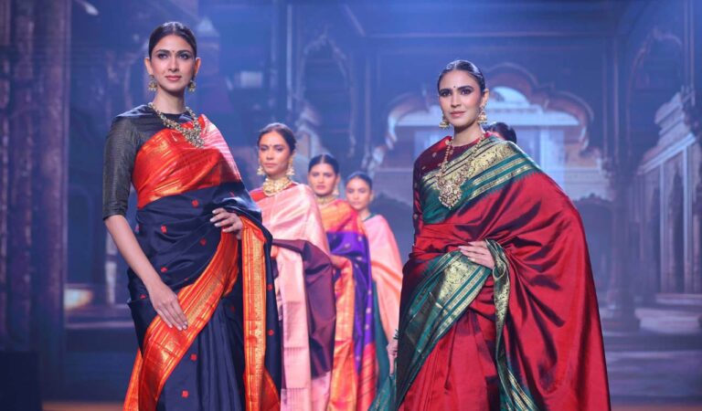 Saris