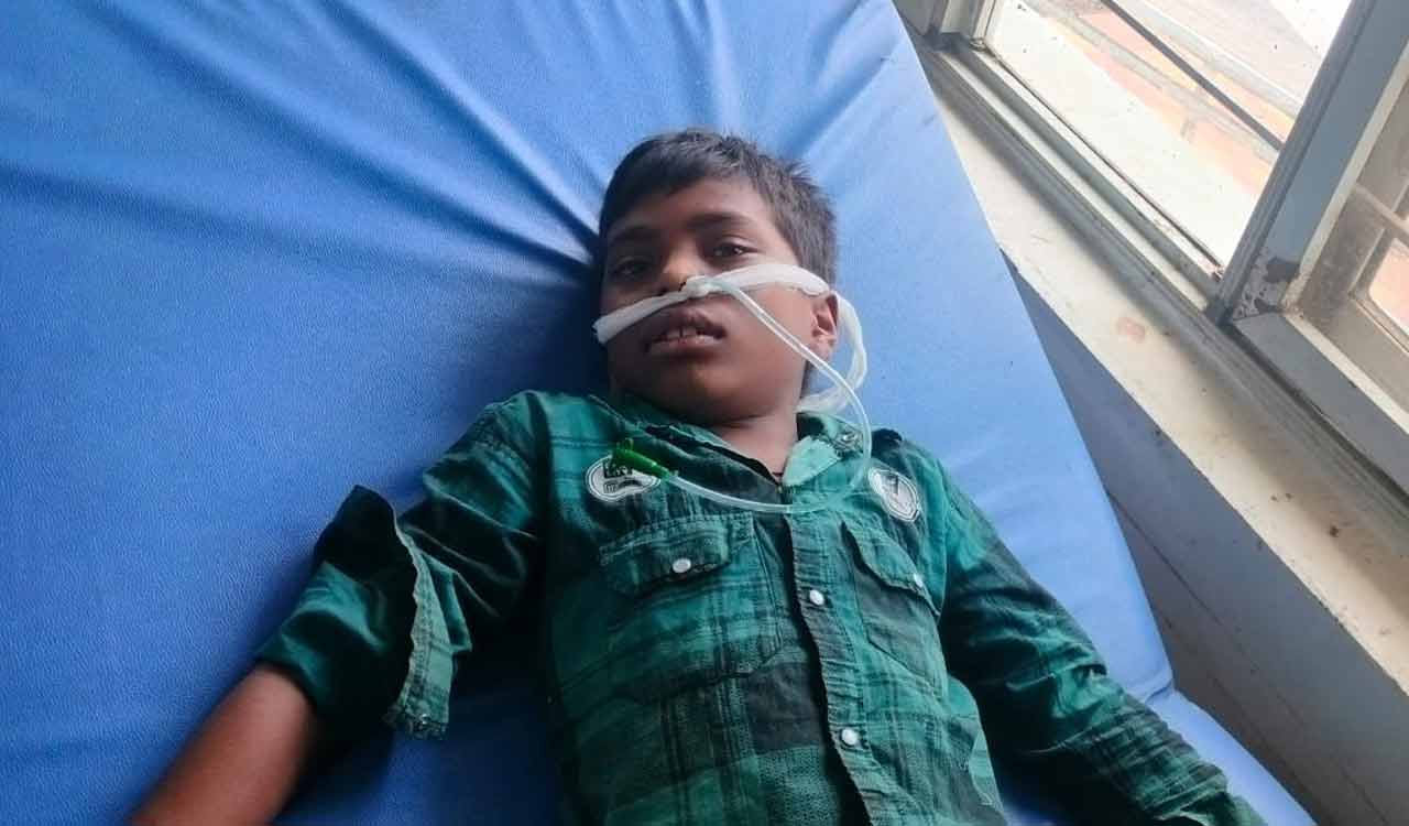 Beaten by seniors, Class 6 student attempts suicide in Mahabubabad