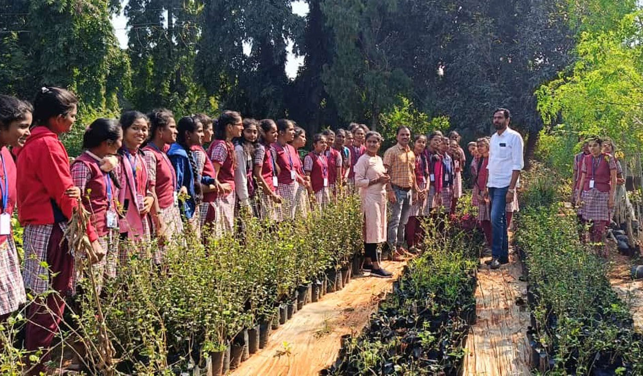 Telangana: Students visit nursery, Krishi Vignana Kedram in Mancherial