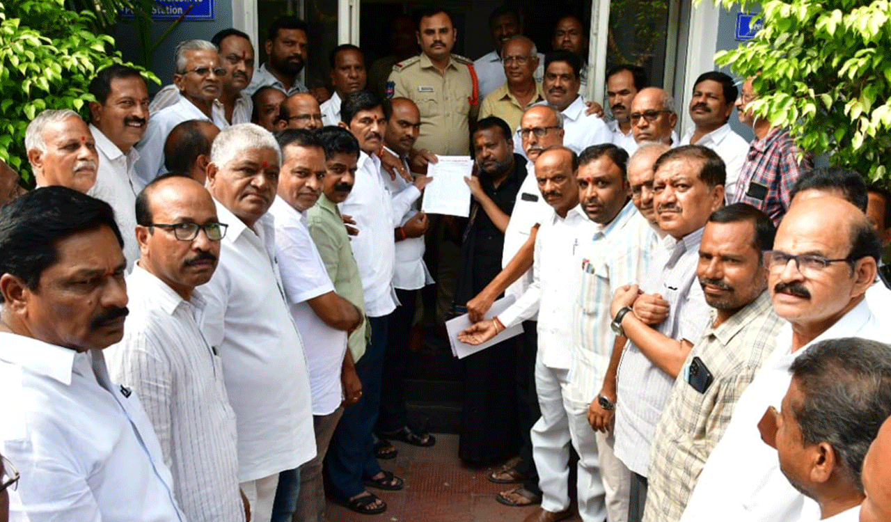 Velama Sangam wants Shadnagar MLA to be disqualified