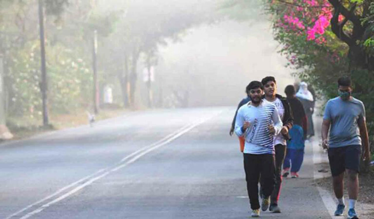 Cold wave grips Hyderabad and parts of Telangana, mercury drops to single digit