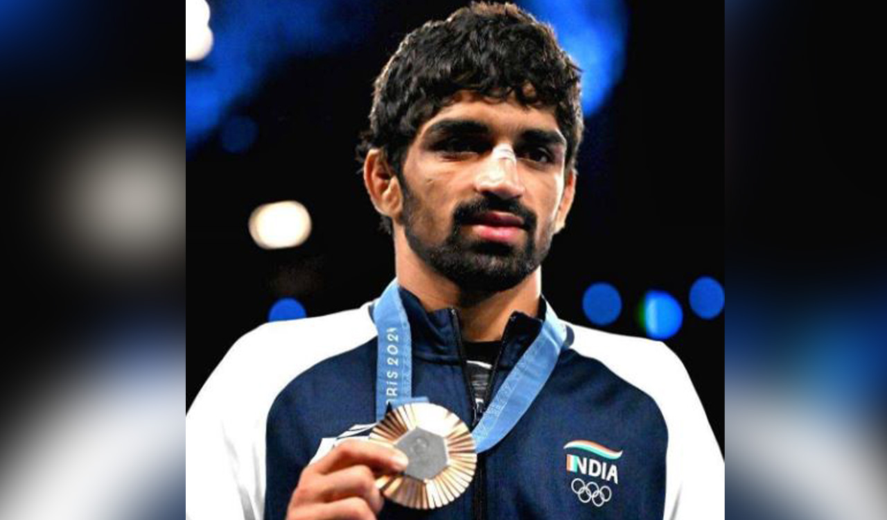 Wrestler Aman’s Paris Olympics bronze medal fading, to complain to IOC