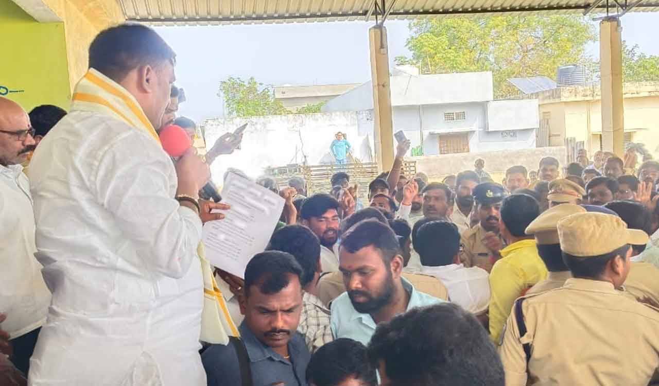 Telangana: Govt whip greeted by protests in Yadadri Bhongir dist