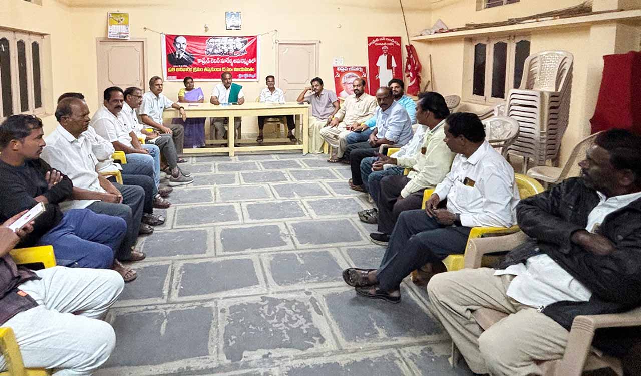 Wyra Study Circle holds book reading sessions for a record 780 weeks