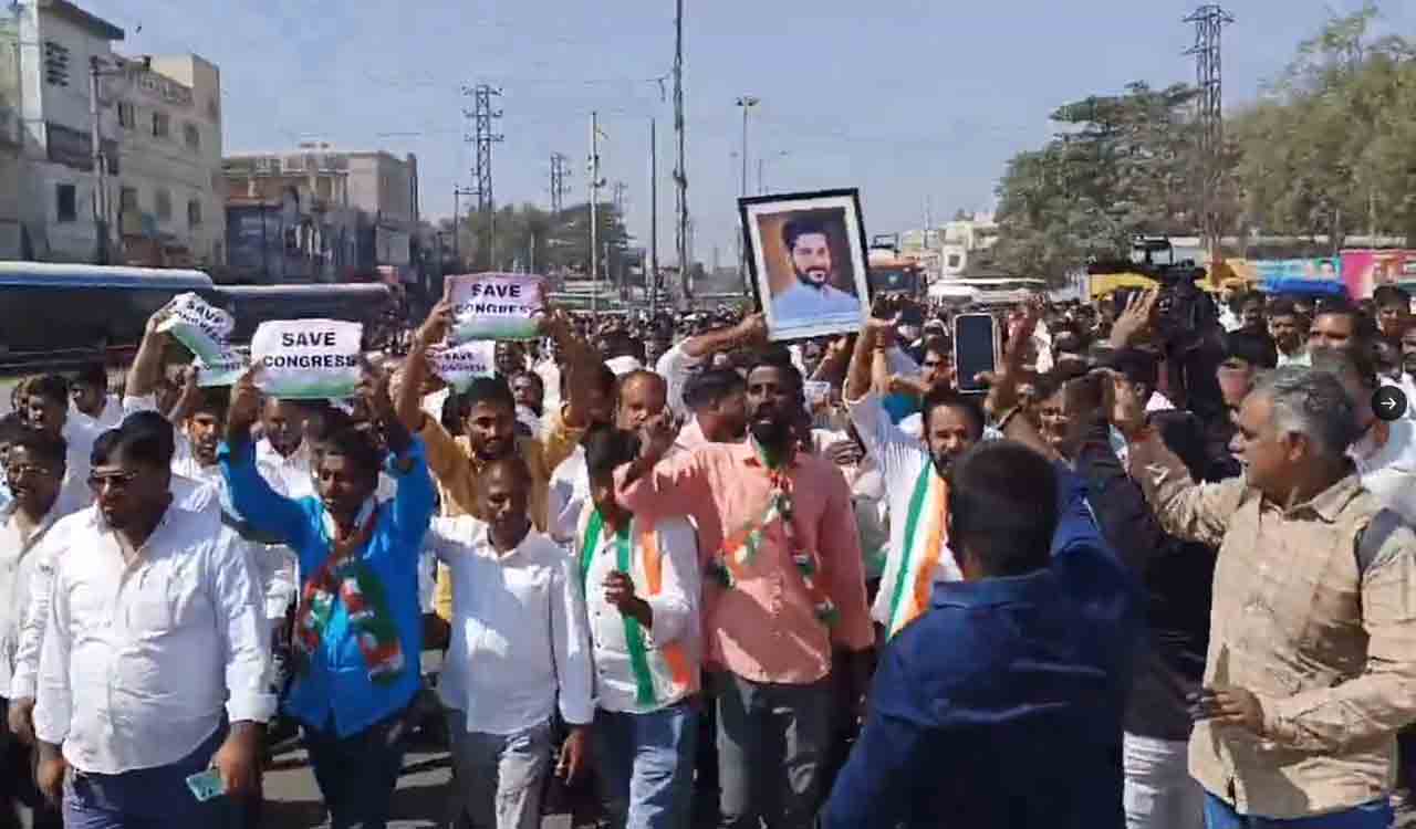 Watch: Chaos in Telangana Congress Patancheru unit as cadre protest against MLA Mahipal Reddy