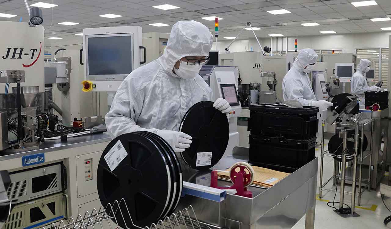 China’s economy expands 5% in 2024