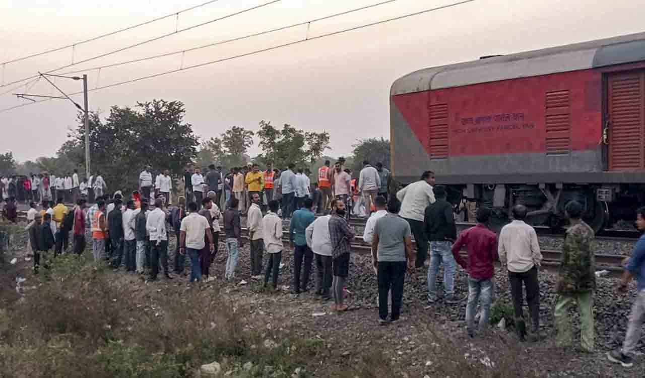 Commissioner of Railway Safety to probe Jalgaon train accident
