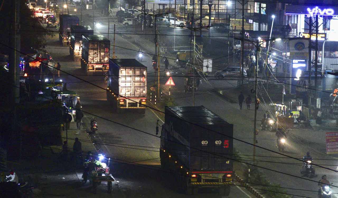 Self-immolation bid in Pithampur as people protest against Union Carbide waste disposal