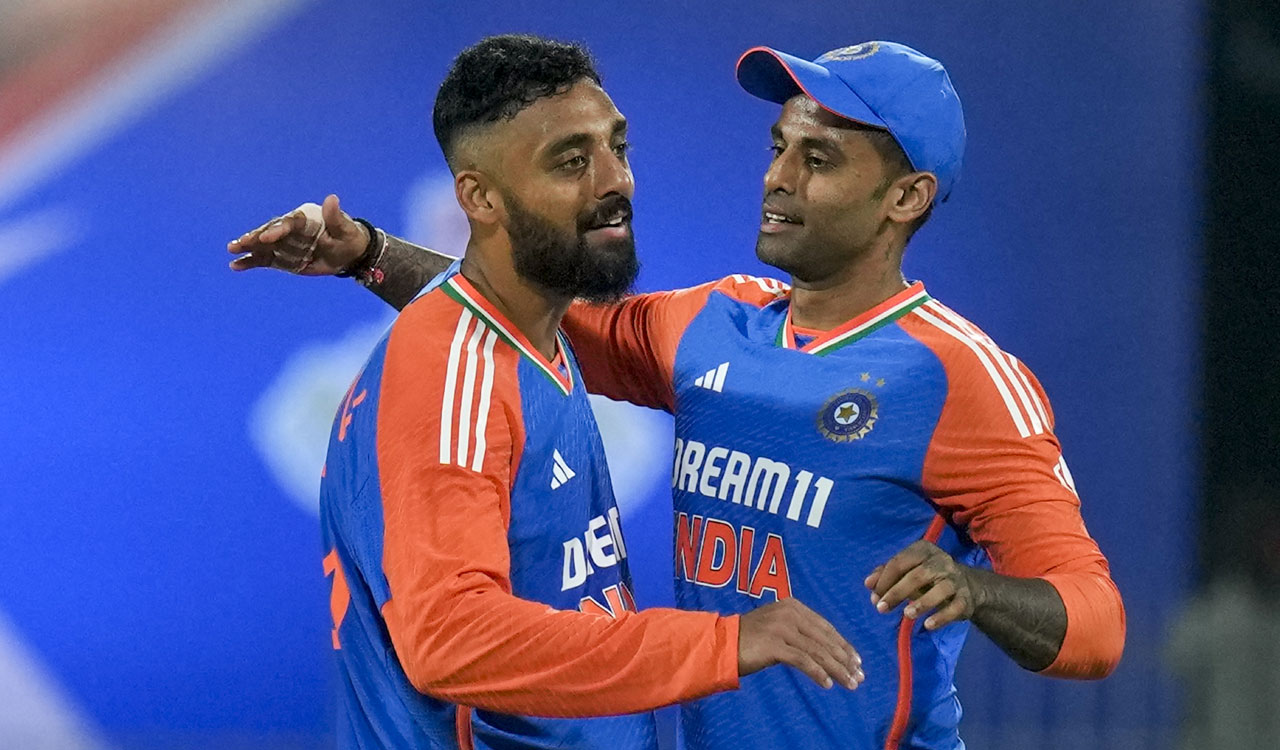 Indian spinners dominate to restrict England to 165/9 in 2nd T20I in Chennai