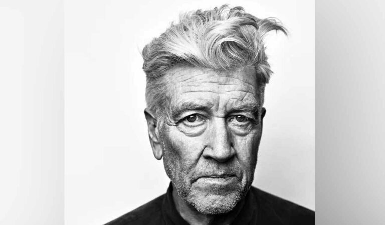 entertainment blue velvet filmmaker david lynch dies days before his 79th birthday