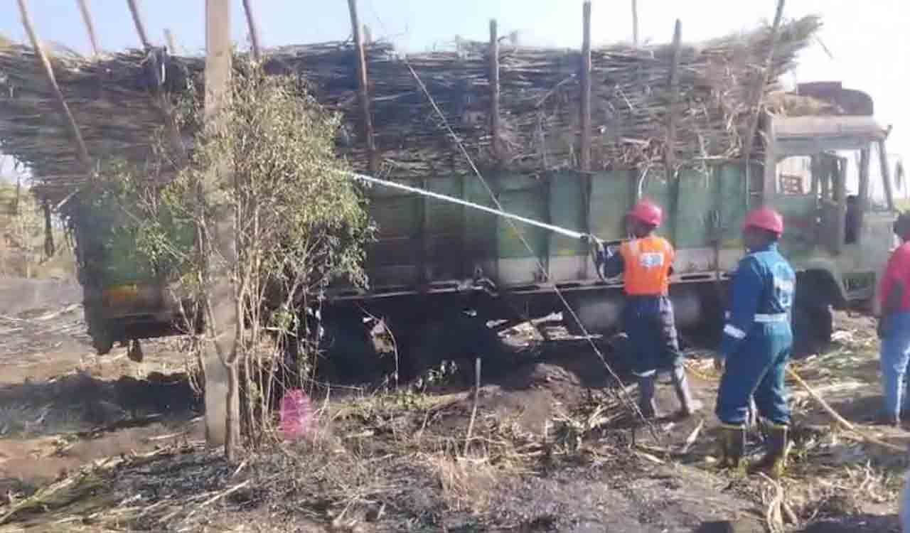Fire mishaps reduce sugarcane produce to ashes in Telangana’s Sangareddy