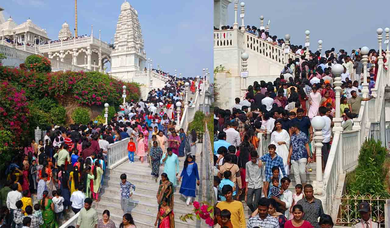 Hyderabad: Places of worship overflow as thousands seek blessings for prosperous 2025