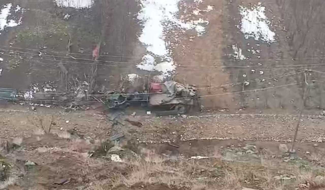 3 soldiers die, 2 injured as Army vehicle falls into gorge in Kashmir