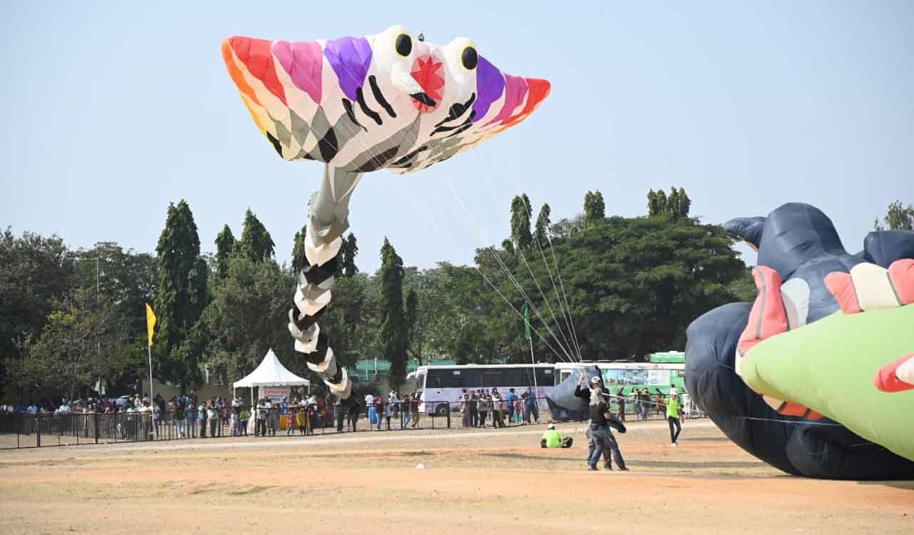 Azure skies of Hyderabad provide perfect canvas for seventh edition of International Kites Festival