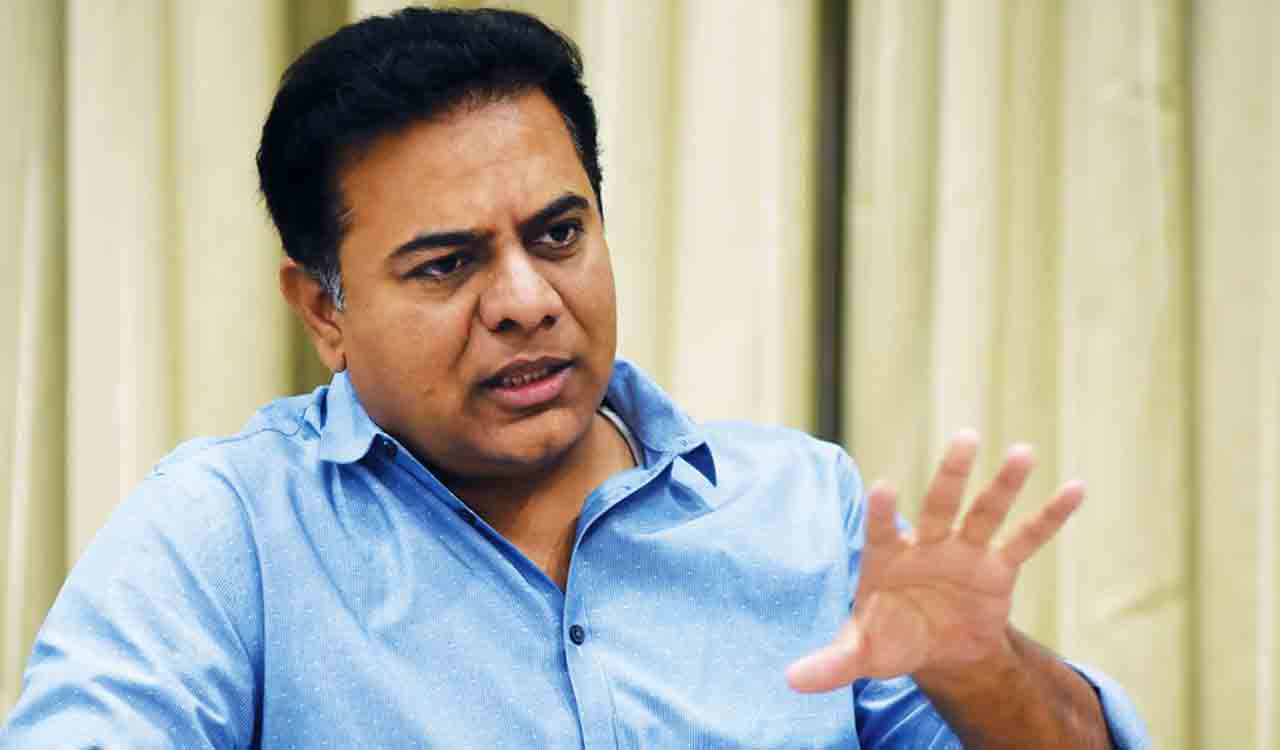 KTR takes a dig at Congress duplicity on Constitution