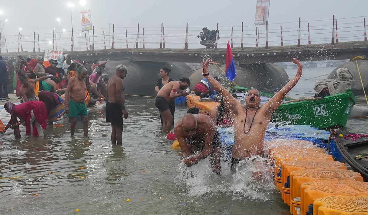 Maha Kumbh begins with Shahi SnanTelangana Today