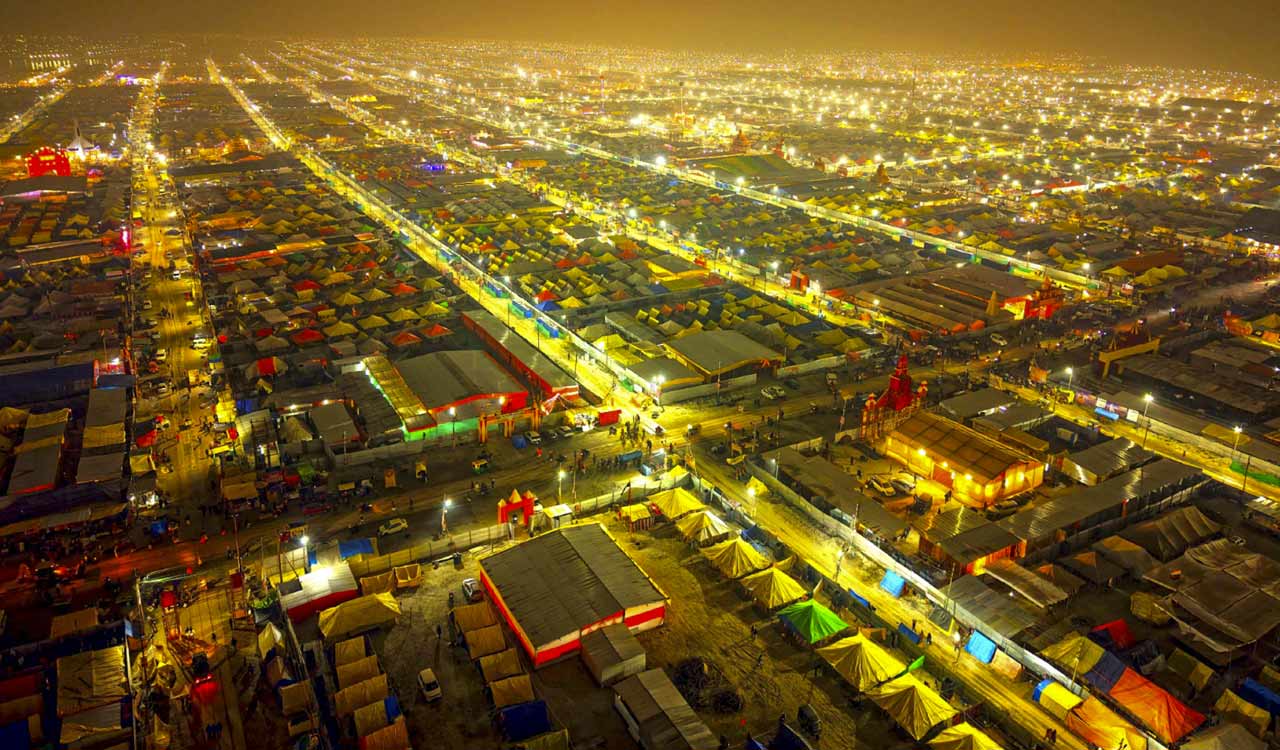 Over 7 crore pilgrims take holy dip in Sangam at Maha Kumbh in last six days