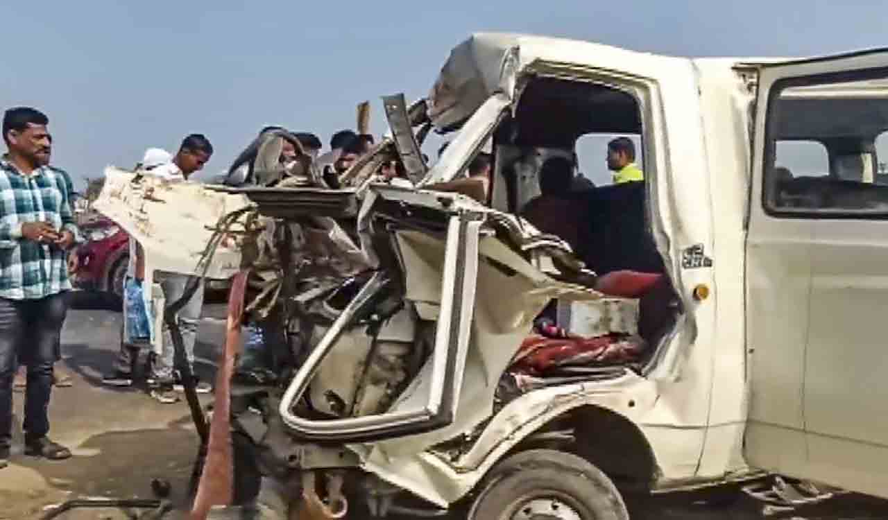 Nine killed in road accident on Pune-Nashik Highway