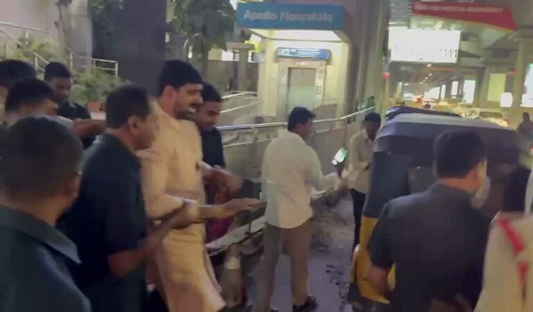 BRS activists demand to know whereabouts of Kaushik Reddy, protest in Karimnagar