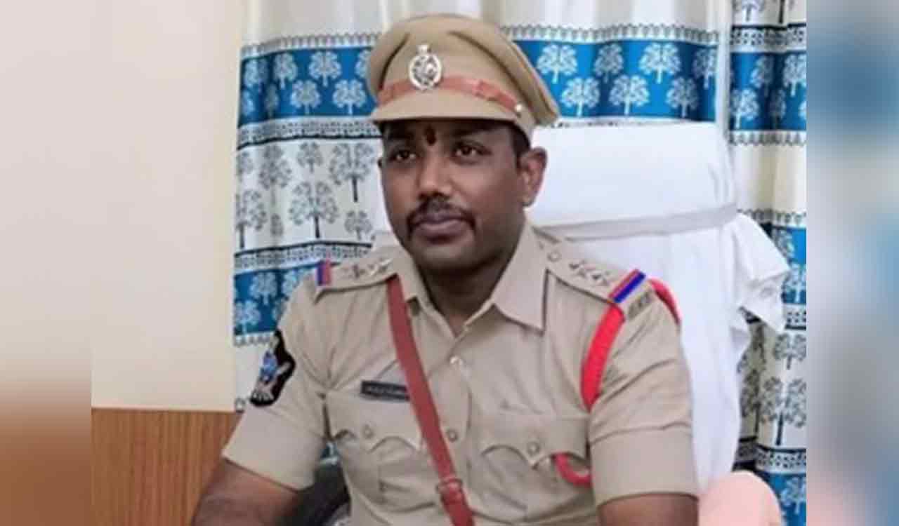 Police officer shoots himself dead in Andhra Pradesh