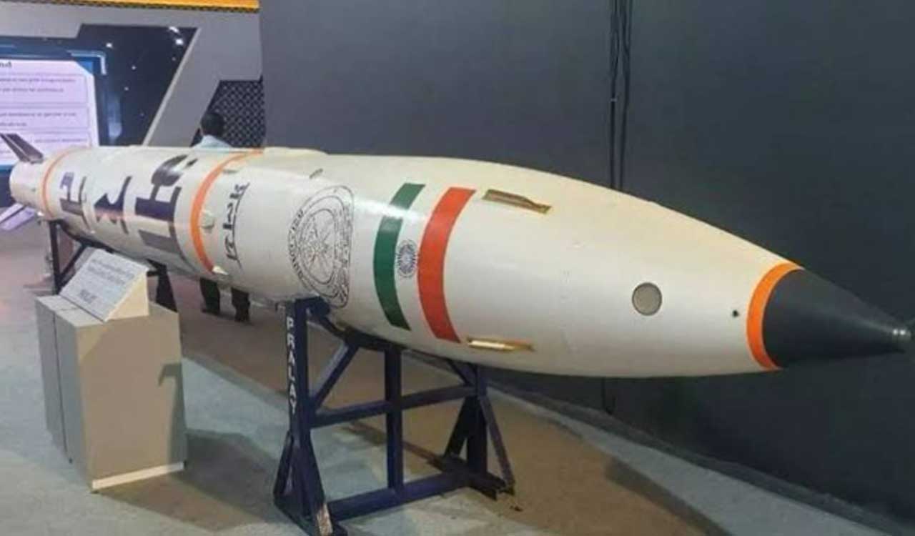 Pralay missile makes debut at Republic Day parade