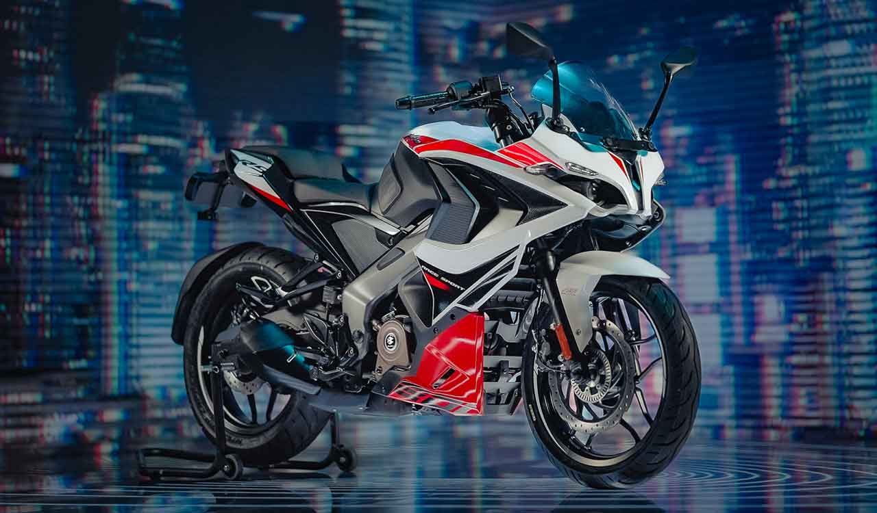 Bajaj launches 2025 upgrade of Pulsar RS200