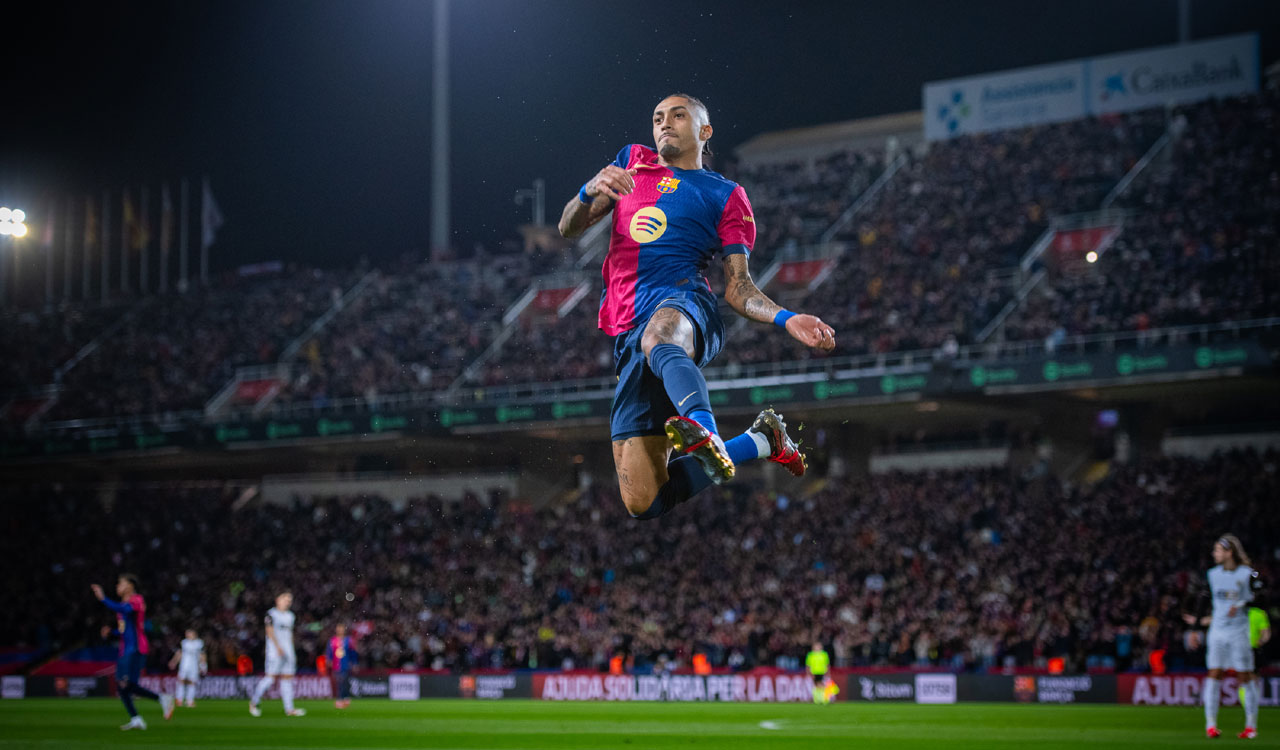 Barcelona run riot with 7-0 demolition of Valencia in La Liga