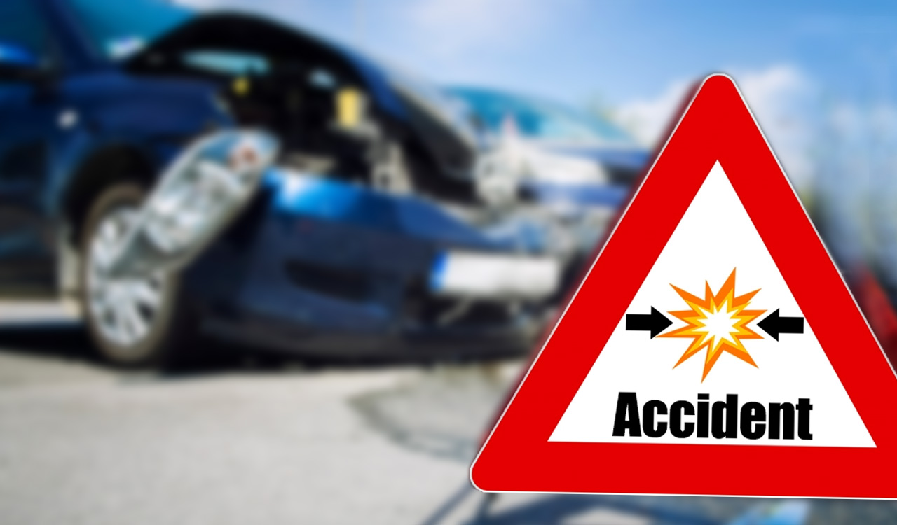 Two pilgrims from MP killed, 3 injured as car overturns in Nirmal