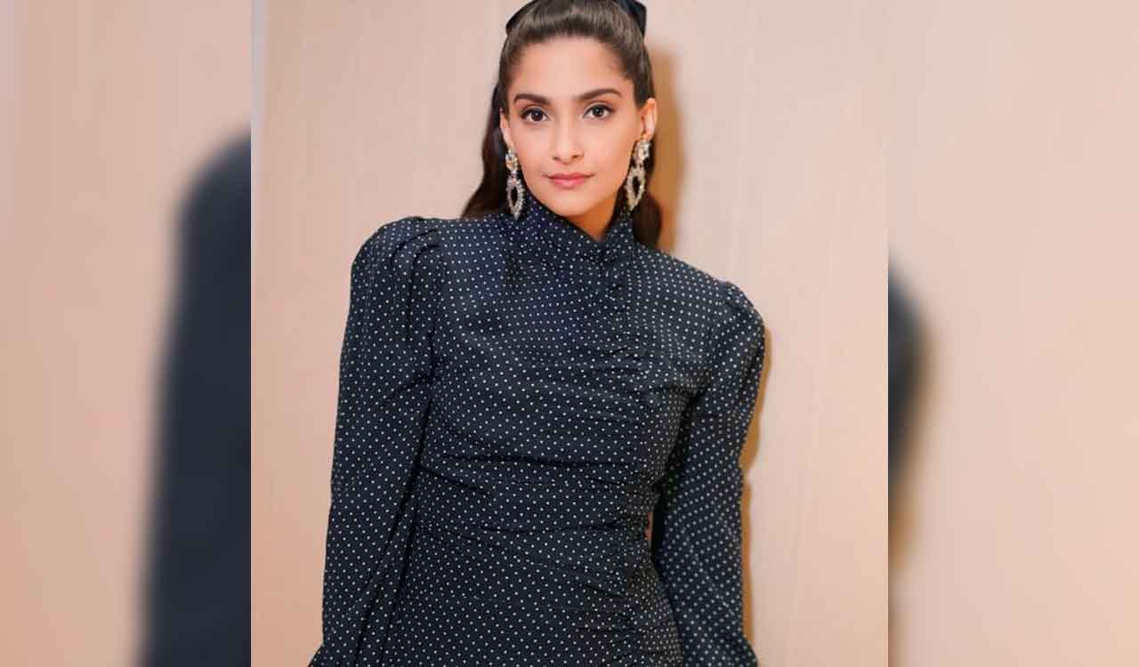 Tips on how to look good ‘without even trying’: Sonam Kapoor