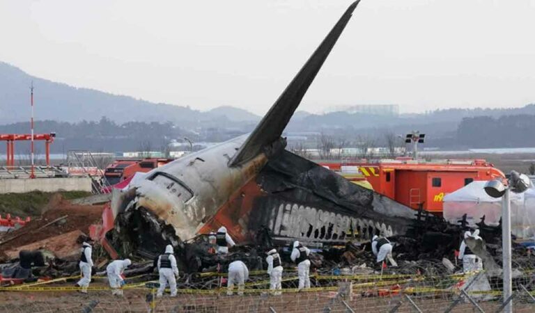 Jeju Air plane crash: Black boxes of flight missing final four minutes of data