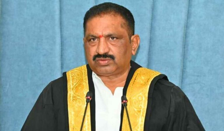 BRS corporators boycott Karimnagar municipal corporation farewell programme