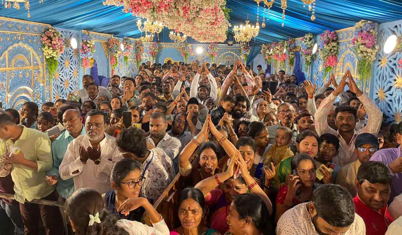 Vaikunta Ekadasi: Heavy rush of devotees in Hyderabad temples