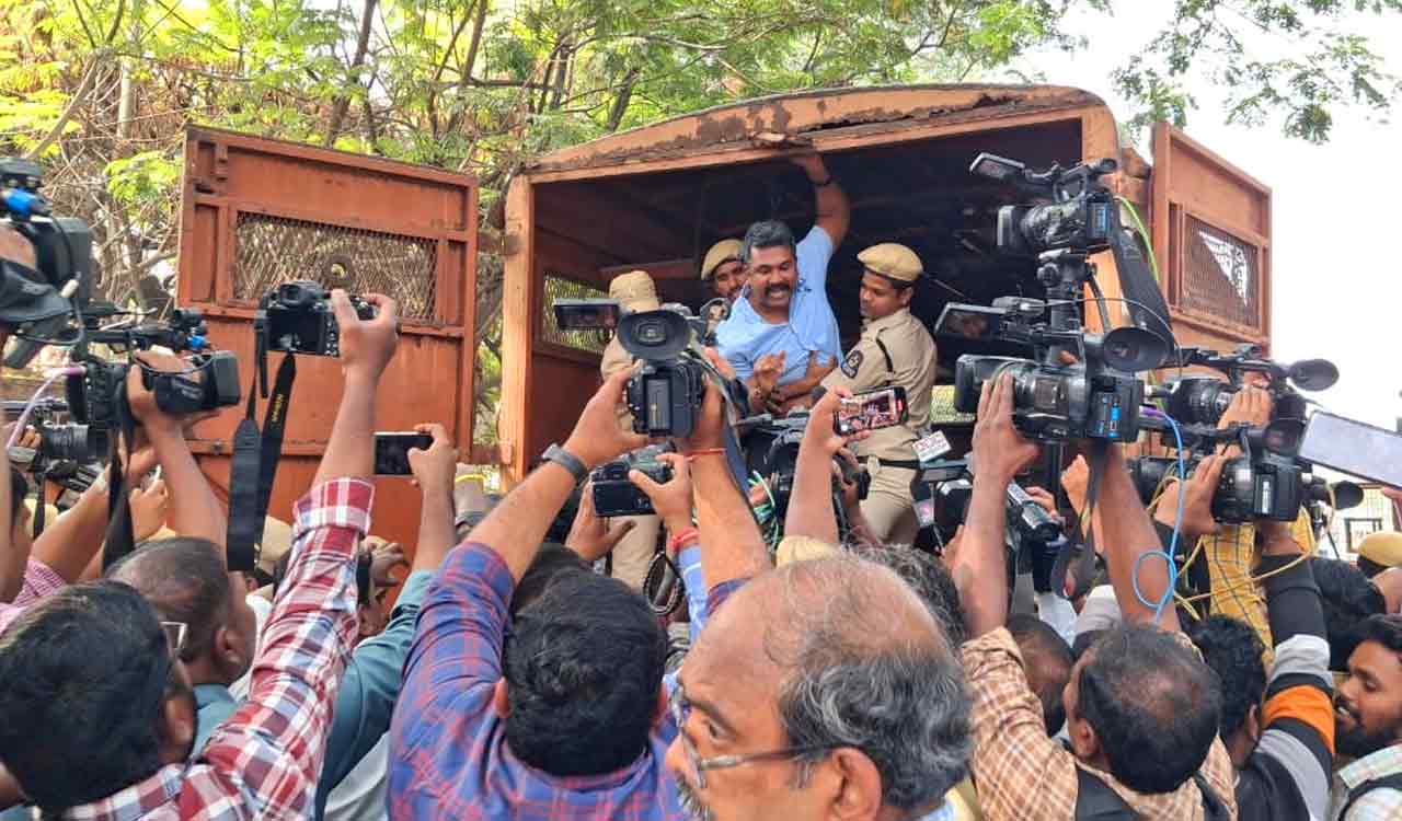 Tension at ED office as BRS leaders protest during KTR’s appearance in Formula-E case