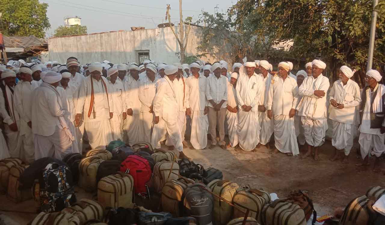 Watch: Mesrams embark on 160-km trek to fetch holy water from Godavari ...