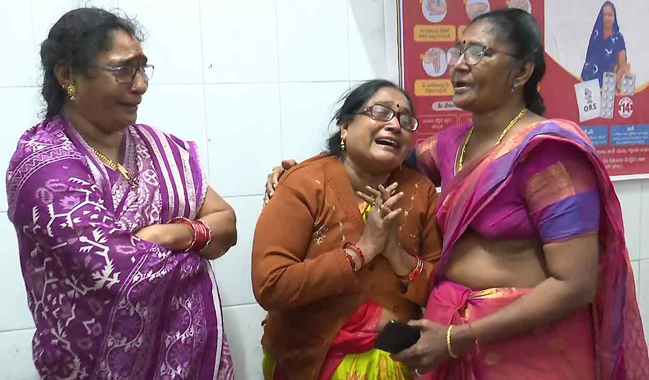 Andhra CM to visit those injured in Tirupati stampede