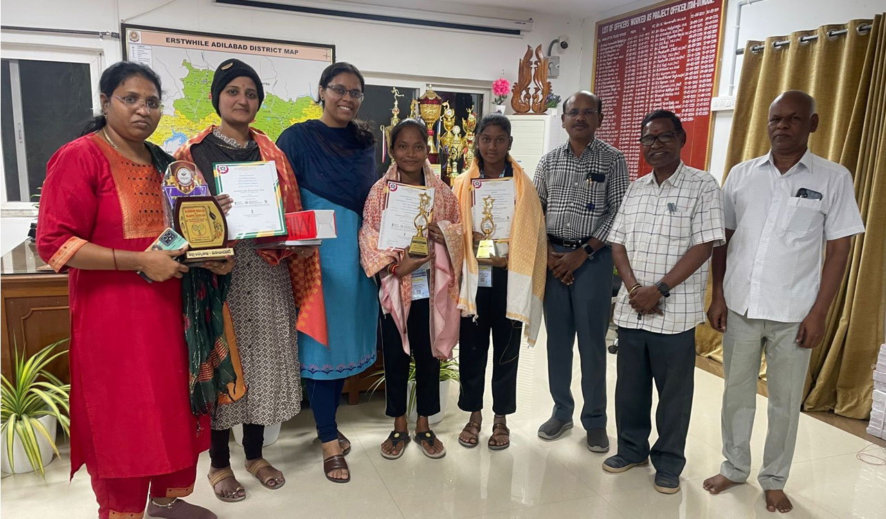 ITDA-Utnoor project officer facilitates Ashram School students for exhibiting science project in national science fair