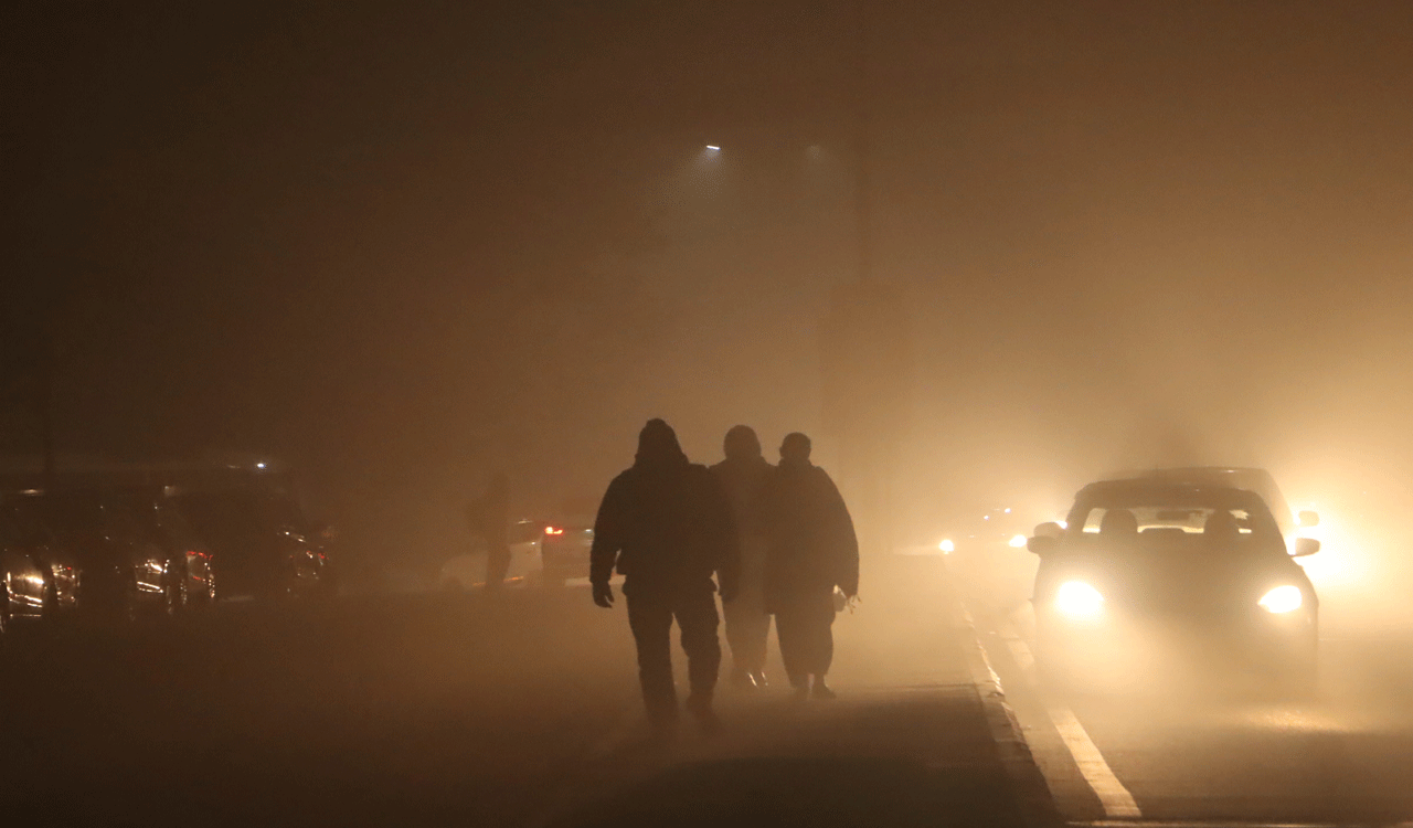 Dense fog blankets Delhi-NCR again, leads to cancellation, delay in flights, trains