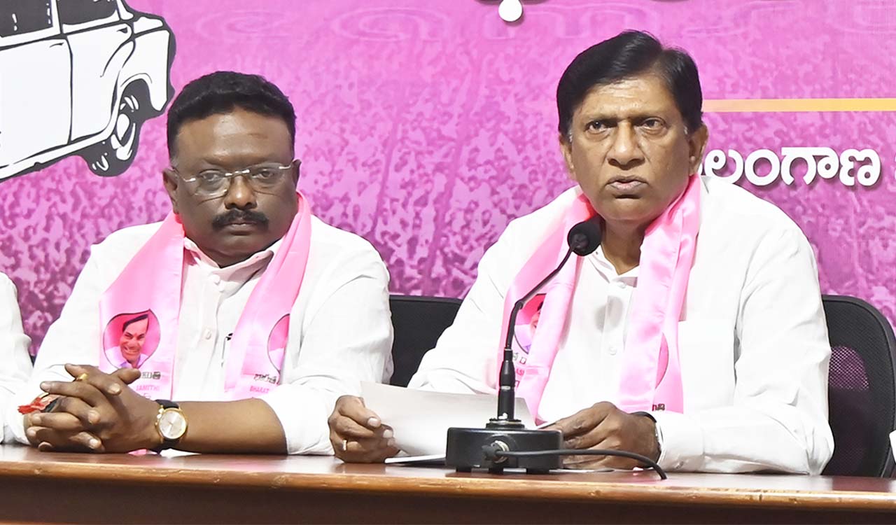 Krishna water sharing row: BRS slams Uttam Kumar Reddy for blaming KCR